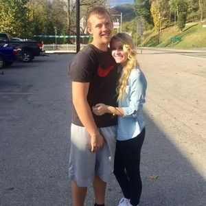 Meet your Posher, Hayley